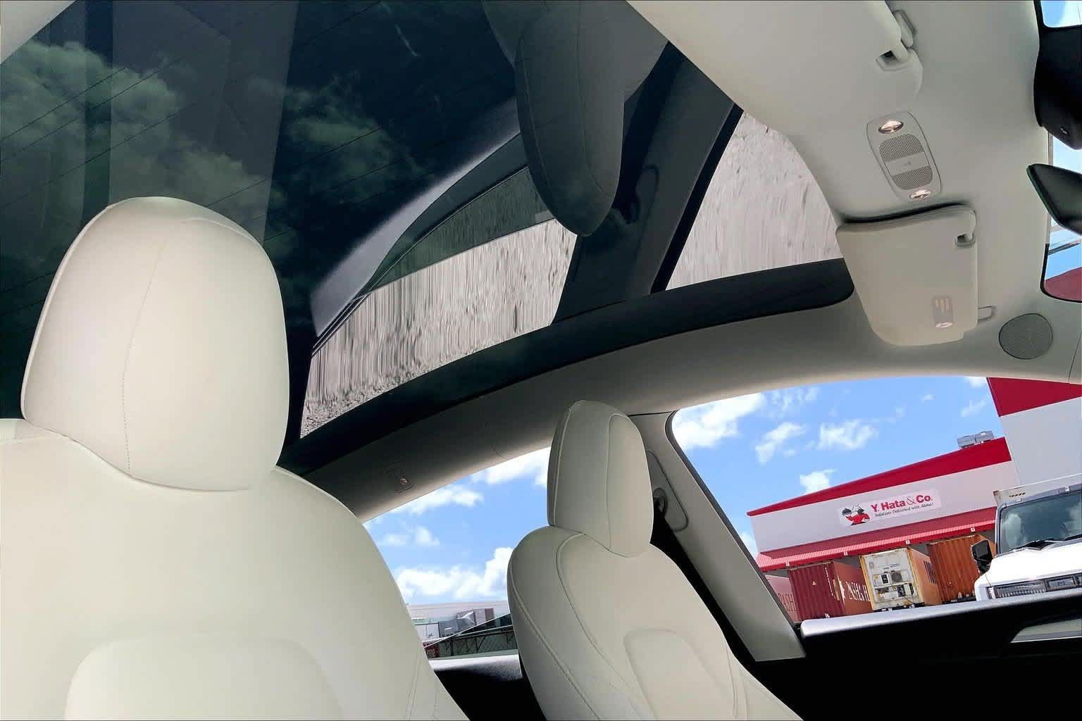 Used 2023 Tesla Model Y Long Range AWD/4WD image 30