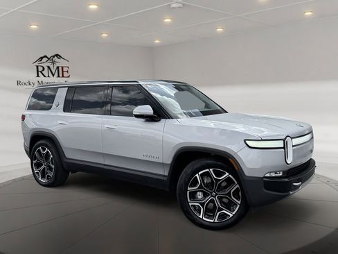 Used 2024 Rivian R1S Adventure AWD/4WD image 1