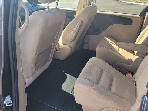 Used 2015 Dodge Grand Caravan SXT FWD image 27