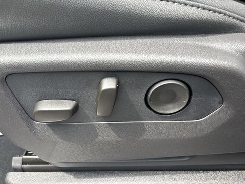 New 2026 Chevrolet Suburban Z71 w/ Comfort Package image 15