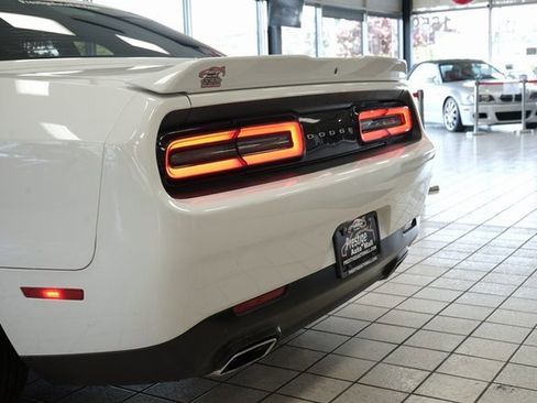 Used 2019 Dodge Challenger SXT image 12