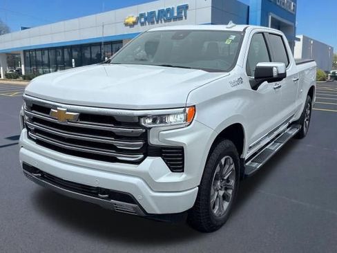 Used 2023 Chevrolet Silverado 1500 High Country w/ Z71 Off-Road Package image 3