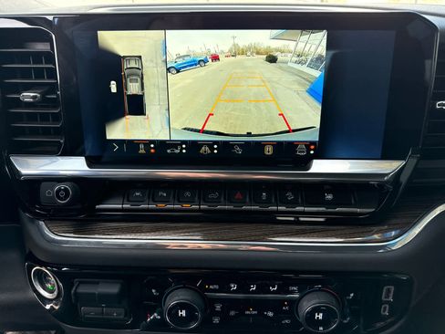 Used 2024 Chevrolet Silverado 1500 LT Trail Boss w/ LT Trail Boss Premium Package image 21