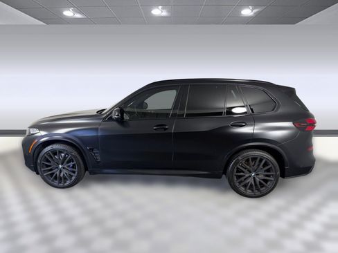 Used 2024 BMW X5 M60i AWD/4WD image 2