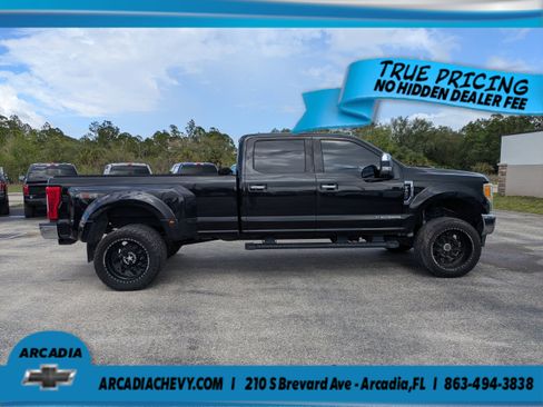 Used 2017 Ford F350 Lariat w/ Chrome Package AWD/4WD image 3