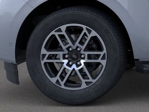 New 2026 Ford Expedition Active AWD/4WD image 19
