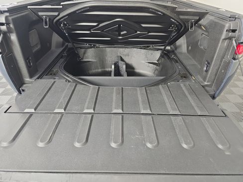 Used 2023 Rivian R1T Adventure image 15