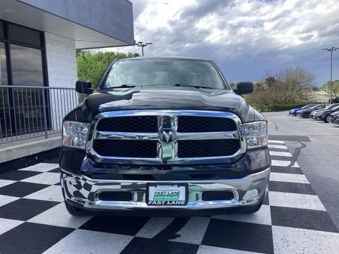 Used 2024 RAM 1500 Classic SLT AWD/4WD image 3