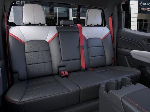 New 2026 GMC Canyon AT4X w/ LPO, Black Badging Package AWD/4WD image 17