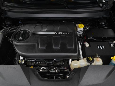 Used 2019 Jeep Cherokee Limited AWD/4WD image 33