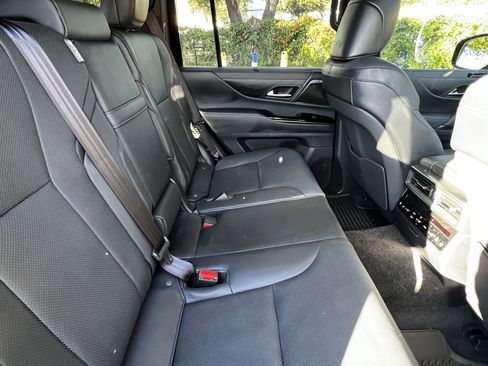 Used 2025 Lexus LX 700h Overtrail image 41