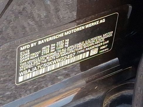 Used 2019 BMW 530i xDrive image 28