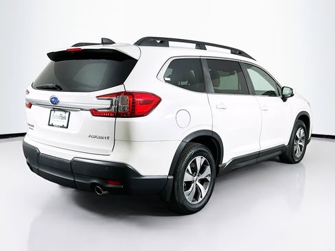 Used 2024 Subaru Ascent Premium w/ Convenience Package image 9