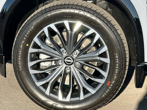 New 2026 Nissan Rogue Platinum image 33