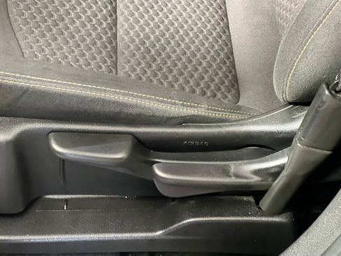 Used 2020 GMC Terrain SLE image 15