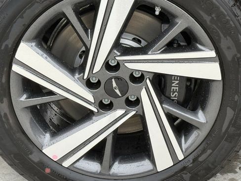 New 2026 Genesis GV70 3.5T Sport Advanced image 9