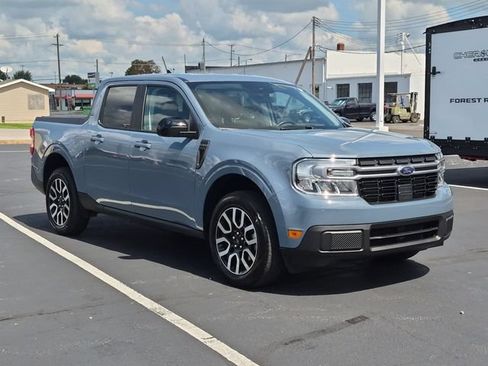 Certified 2024 Ford Maverick Lariat FWD image 3