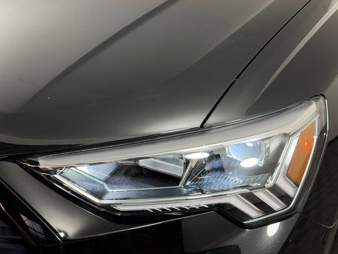 Used 2023 Audi Q3 2.0T Premium Plus w/ Premium Plus Package image 11