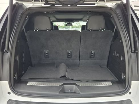 Used 2023 Chevrolet Tahoe RST w/ Luxury Package RWD image 13