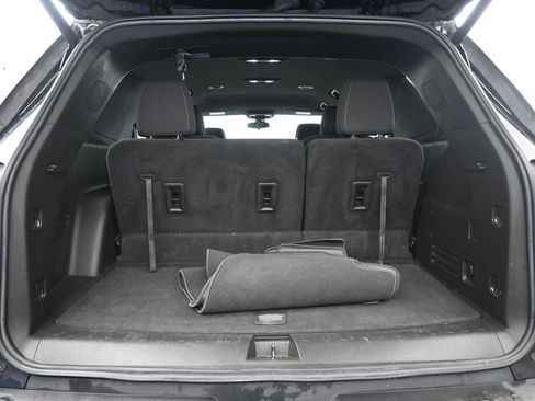 Used 2022 Chevrolet Traverse LT w/ Midnight/Sport Edition image 32