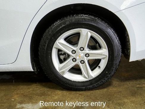 Used 2024 Chevrolet Malibu LS w/ Driver Confidence Package image 6