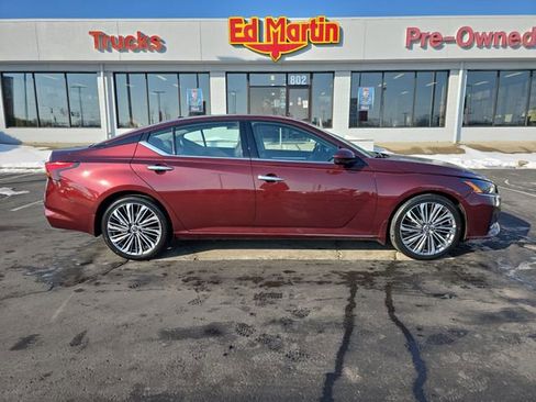 Certified 2025 Nissan Altima 2.5 SL image 1