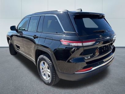 Used 2024 Jeep Grand Cherokee Laredo w/ Trailer Tow Package