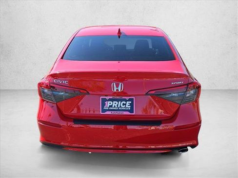 Used 2023 Honda Civic Sport image 7