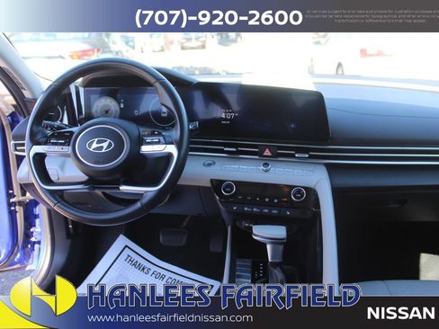Used 2024 Hyundai Elantra Limited FWD image 18