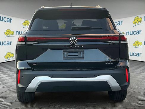 New 2026 Volkswagen Tiguan SE image 6