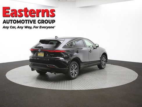 Used 2022 Toyota Venza LE image 39