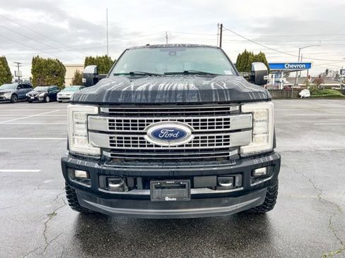 Used 2017 Ford F350 Platinum w/ Platinum Ultimate Package image 4