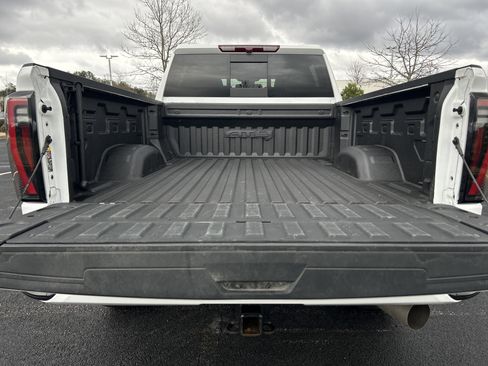 Used 2024 GMC Sierra 2500 AT4 w/ AT4 Preferred Package image 30