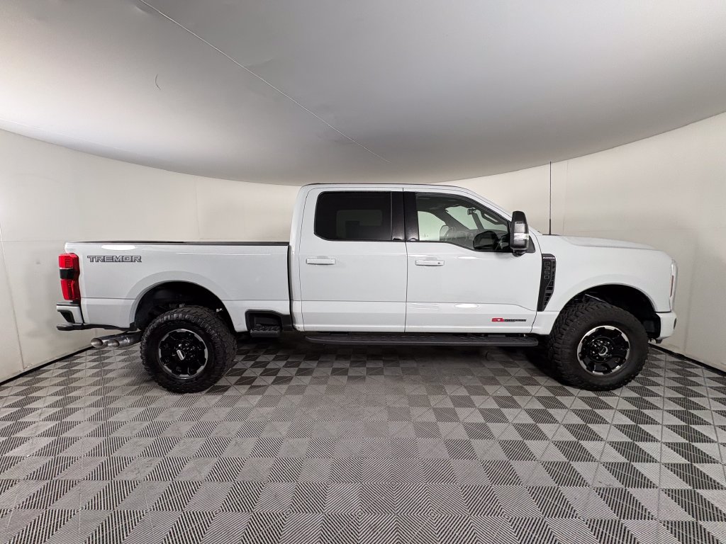 Used 2025 Ford F350 Platinum w/ Tremor Off-Road Package AWD/4WD image 6