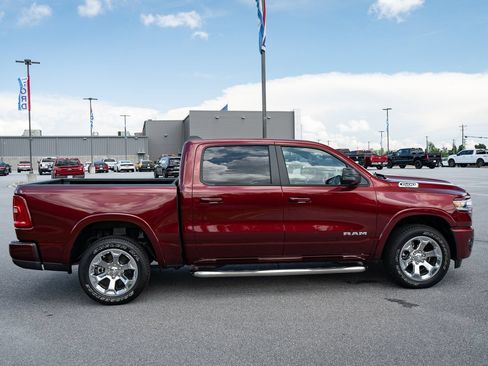 Used 2025 RAM 1500 Big Horn AWD/4WD image 11