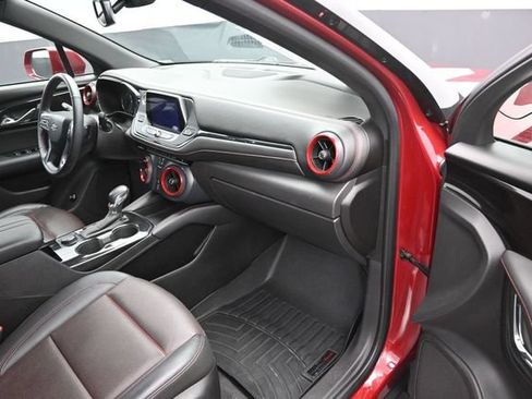 Used 2019 Chevrolet Blazer RS w/ Sun and Wheels Package AWD/4WD image 9