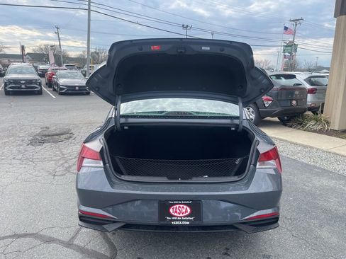 Certified 2023 Hyundai Elantra SEL FWD image 27
