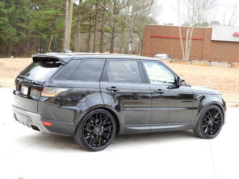 Used 2019 Land Rover Range Rover Sport SE AWD/4WD image 27