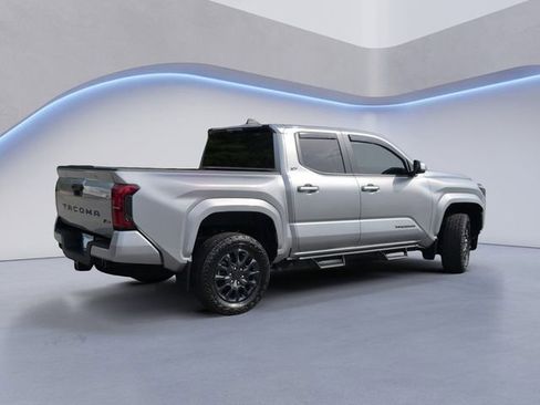 Used 2025 Toyota Tacoma SR5 RWD image 4