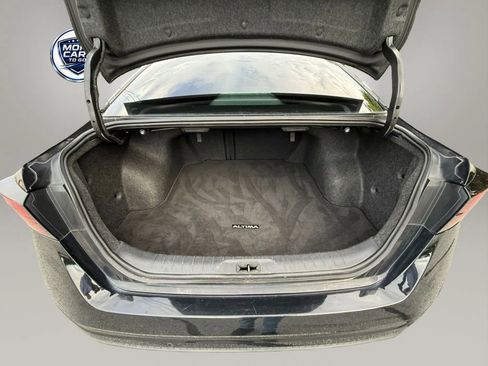 Used 2021 Nissan Altima 2.5 SR FWD image 15