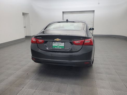 Used 2018 Chevrolet Malibu LT FWD image 7