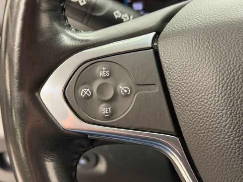 Used 2018 Chevrolet Traverse LT FWD image 14