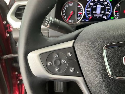 Used 2023 GMC Acadia SLT w/ Elevation Edition FWD image 10