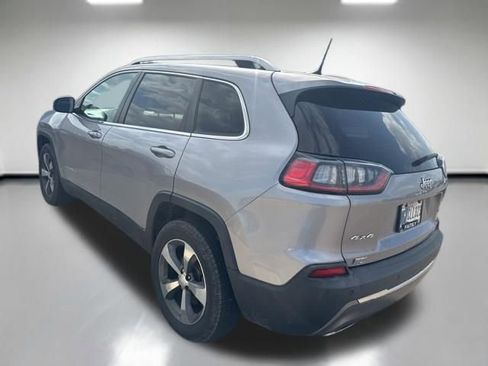 Used 2019 Jeep Cherokee Limited image 4
