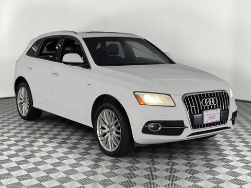 Used 2017 Audi Q5 2.0T Premium Plus w/ Technology Package AWD/4WD image 7