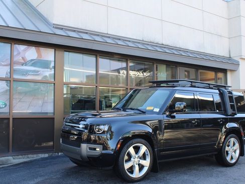 Certified 2025 Land Rover Defender 130 X-Dynamic SE image 1