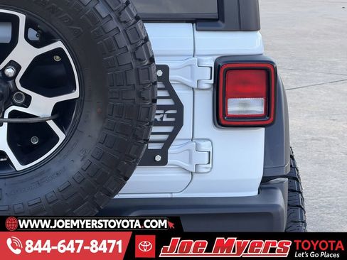 Used 2022 Jeep Wrangler Unlimited Sport image 9