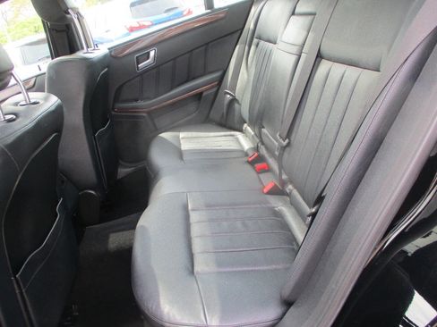 Used 2013 Mercedes-Benz E 350 4MATIC Sedan image 9