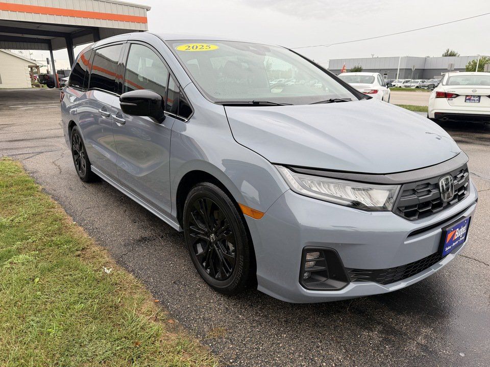 Used 2025 Honda Odyssey Sport-L image 8