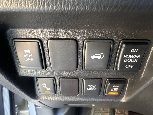 Used 2015 Nissan Pathfinder SL w/ SL Tech Package FWD image 21